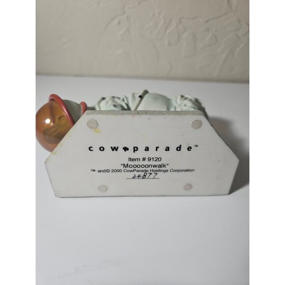 Cow Parade "Mooooonwalk" Figurine - Picture 3 of 3